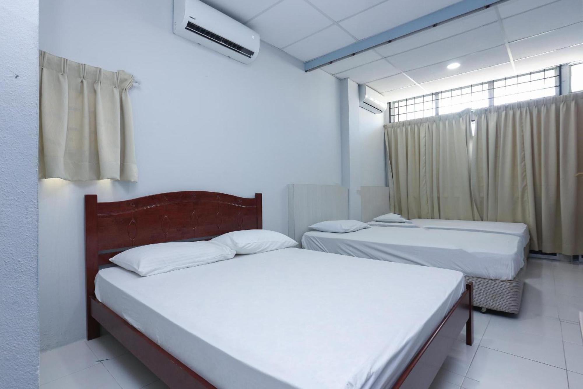 Spot On 89796 D'Noor Budget Inn Кота Бару Екстериор снимка